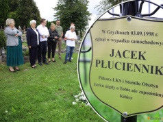 Po 27. latach kibice Stomilu nadal pamiętają o Jacku Płucienniku [ZDJĘCIA]