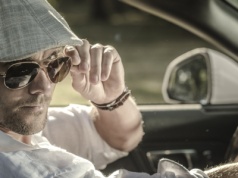 Kryzys wieku średniego? "Większość znajomych nie rozumie, że wreszcie żyję w zgodzie ze sobą"