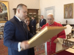 Prezydent Nawrocki podarował papieżowi Leonowi wyjątkowy prezent spod Olsztyna