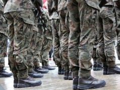 Fikcja w wydatkach na zbrojenia. Obok budżetu mamy tykającą bombę