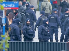 Policja broniła banderowskiej flagi ukronazistów