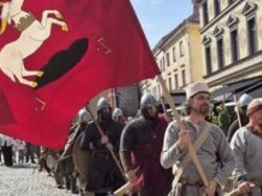 Rycerze, rzemieślnicy i muzyka dawna – ruszył Weekend z Archeologią