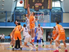 Kotwica ponownie na parkiecie w Kołobrzegu [ZDJĘCIA]