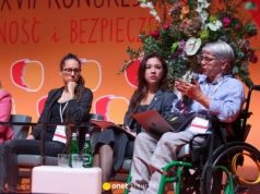 "Wojna jest najbardziej jaskrawym wykwitem patriarchatu". Mocne słowa na Kongresie Kobiet