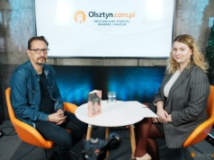 Gliniane dusze, milczący Bóg i zbliżająca się apokalipsa. Łukasz Staniszewski o świecie z „Pieśni łaciatych krów” [WIDEO]