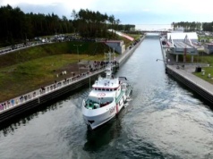 Mierzeja Wiślana. W tym roku przez kanał przeprawiło się 1 tys. jednostek, o połowę mniej niż rok temu