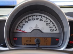 Co kradnie prąd w samochodzie? Wielu kierowców o tym nie wie