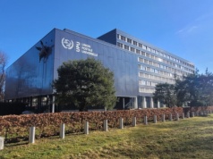 ONZ: Wzrosła liczba firm, które zrezygnowały z dostarczania przesyłek do USA