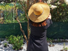 Polka kupiła zaniedbaną działkę. "Teraz jest warta 80-90 tys. zł"