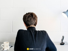 Zarabia więcej, niż jego ojciec po 30 latach pracy, a wciąż mieszka z rodzicami. "Dbam o siebie"