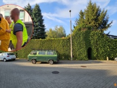 Rodzinna tragedia na Brzezinach. Syn zabił ojca i ranił matkę. Łukasz N. nie trafi do więzienia. Sąd umorzył postępowanie