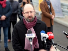 Były premier oburzony słowami Bielana. „Niewątpliwy skandal”