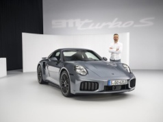 Nowe Porsche 911 Turbo S też ma hybrydowy napęd. Obejrzałem flagowy model przed premierą