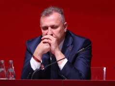 Czy jest w tym kraju inny prezes, który co chwilę tłumaczy, że nie jest pijakiem?