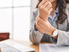 Ból nadgarstka i drętwienie palców? To może być cieśń nadgarstka