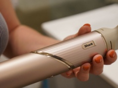 Shark FlexStyle – recenzja. To jak Thermomix do włosów