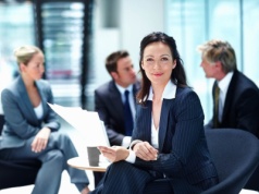 MBA dla branży IT w PJATK: kuźnia liderów, którzy łączą technologię z biznesem