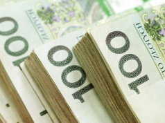 Pęczniejące miliardy Polaków na kontach IKE i IKZE