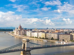 City break, czyli podróżnicze remedium na monotonię codzienności. O fenomenie małych podróży do wielkiego świata