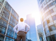 Jak wyznaczać cele, które firma faktycznie zrealizuje? Poznaj pięć sprawdzonych strategii