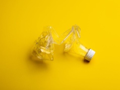 Naczelna Izba Aptekarska wystąpiła do MKiŚ w sprawie systemu kaucyjnego