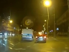Nagrali skandaliczne zachowanie policjanta w Łodzi. "Będzie postępowanie dyscyplinarne"