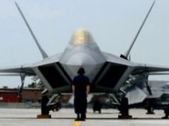 "Nie chcemy skończyć jak w Kijowie". Amerykański generał o armii USA