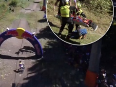 Wjechał w tłum z dużą prędkością. Kilka osób rannych, w tym dziecko [WIDEO]