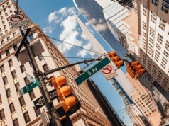 Plajtuje korporacyjna Ameryka. A inwestorzy gwiżdżą na to