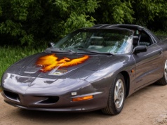 Pontiac Firebird IV generacji z 1996 roku – moja motoryzacyjna pasja
