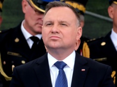 Fotograf wyjawił prawdę o niepublikowanych zdjęciach Dudy. "Wizerunkowa katastrofa"