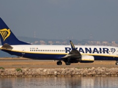 Awaryjne lądowanie samolotu z Gdańska. Problemy z GPS, winna Rosja?