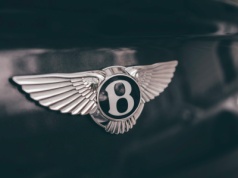 Bentley decyduje się na nietypowy ruch. Pierwsza taka sytuacja w historii marki