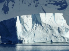 Silne prądy oceaniczne tworzą problemy. Przez nie szelfy lodowe na Antarktydzie topnieją szybciej