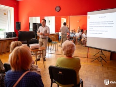 Miasto prowadzi kompleksowe szkolenia z bezpieczeństwa dla mieszkańców