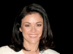 Katarzyna Cichopek w idealnej sukience na jesień. Ten sprzyja sylwetce