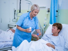 Nowe przepisy dla pielęgniarek w Polsce. Błyskawiczne wchodzą w życie