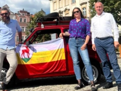 Maluch znów w trasie – jeleniogórska para wyrusza z Nowego Jorku do Key West, dziś spotkali się z prezydentem miasta