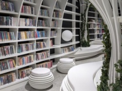 Książka zamiast smartfona w metrze. Anglicy piszą o Polsce