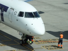 Loty przekierowane na inne lotniska