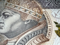 Złoty nie pęka przed Putinem, złoto pobiło rekord wszech czasów