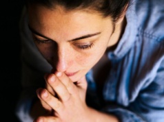 Edukacja seksualna w Polsce. "Mama spytała się, czy jestem jeszcze aniołkiem"