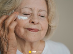 60-latki wykupują ten krem w mig! Kosztuje niewiele i działa jak botoks