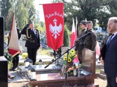 Bydgoszcz. Znak pamięci Tobie Polsko na grobie Michała Grobelskiego
