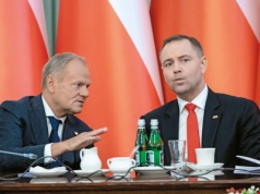 Spory (na chwilę) na bok. PiS i KO współpracę premiera z prezydentem oceniają 
