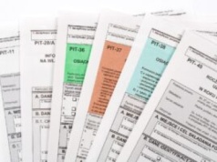 Zerowy PIT dla rodzin 2+2. Prezydent Nawrocki naciska: nawet 1000 zł miesięcznie!