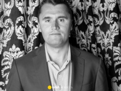 Charlie Kirk nie żyje. Kim był prawicowy aktywista?