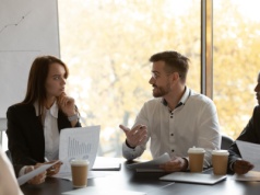 Kiedy narzekanie staje się hamulcem rozwoju zespołu. Maruda to wróg produktywności