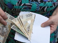 Emeryci mogą zaoszczędzić ponad 300 zł rocznie. Wystarczy skorzystać ze zwolnienia