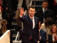 Charlie Kirk zastrzelony na wiecu w Utah